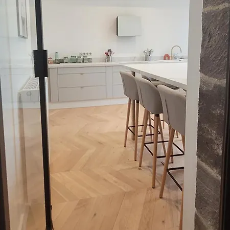 Дом отдыха Magnifique Maison Avec Piscine *