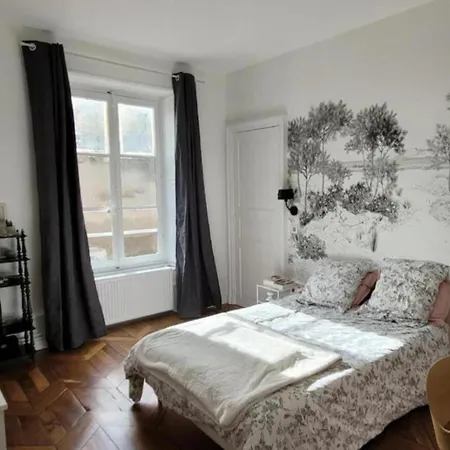 Magnifique Maison Avec Piscine Дом отдыха *