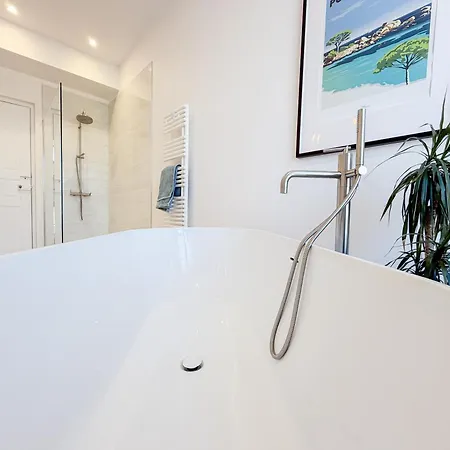 Magnifique Maison Avec Piscine בית נופש Maringues