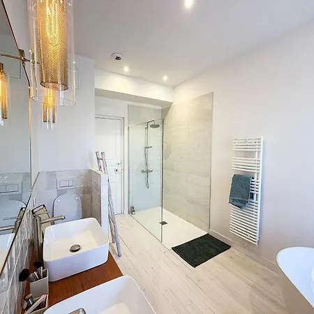 Magnifique Maison Avec Piscine *